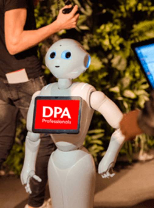 Bewerkt robot Ruben May